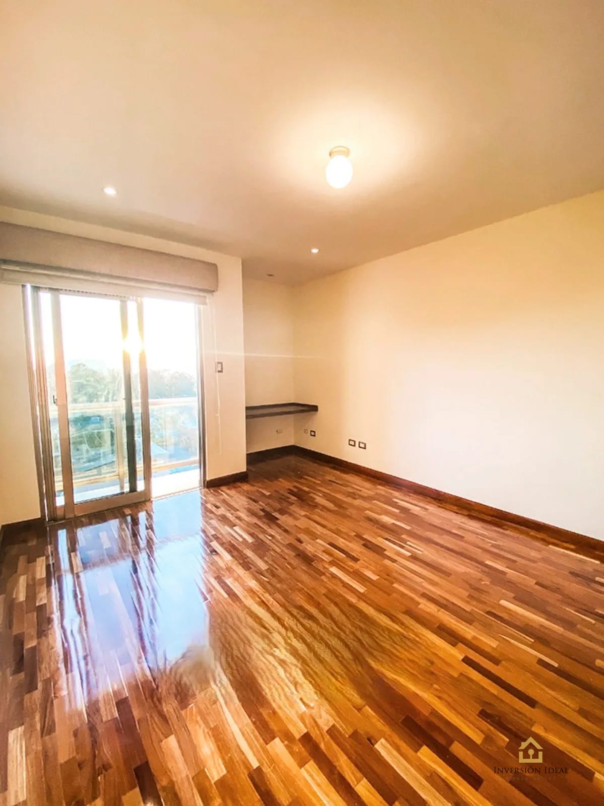 Apartamento en renta 2 parqueos 104 mts² - Q8,100 + IVA | zona 15 — Apartamento en Alquiler en Casa Alhambra, Zona 15, Guatemala, Ciudad — foto 6 de 14