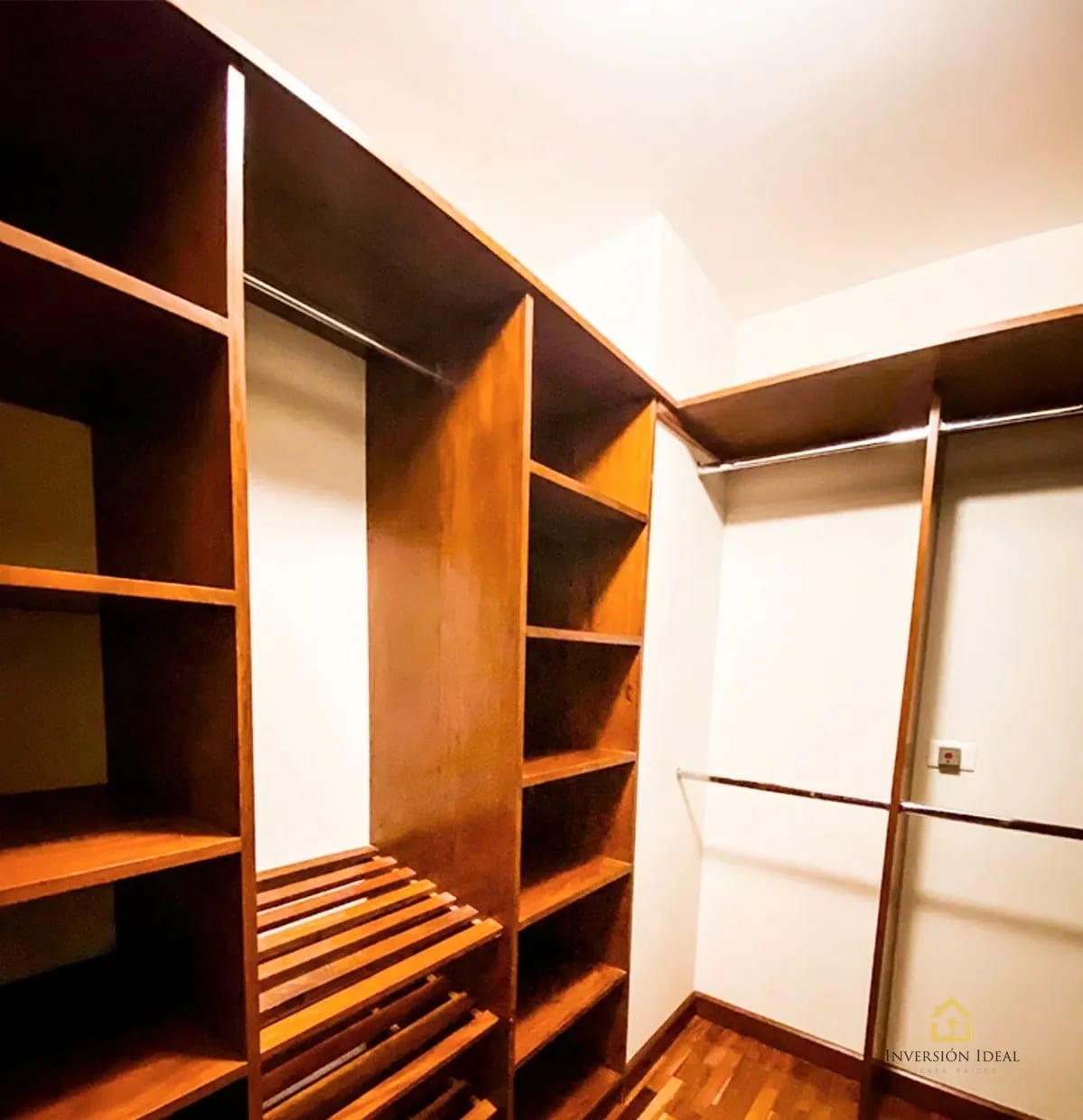 Apartamento en renta 2 parqueos 104 mts² - Q8,100 + IVA | zona 15 — Apartamento en Alquiler en Casa Alhambra, Zona 15, Guatemala, Ciudad — foto 10 de 14