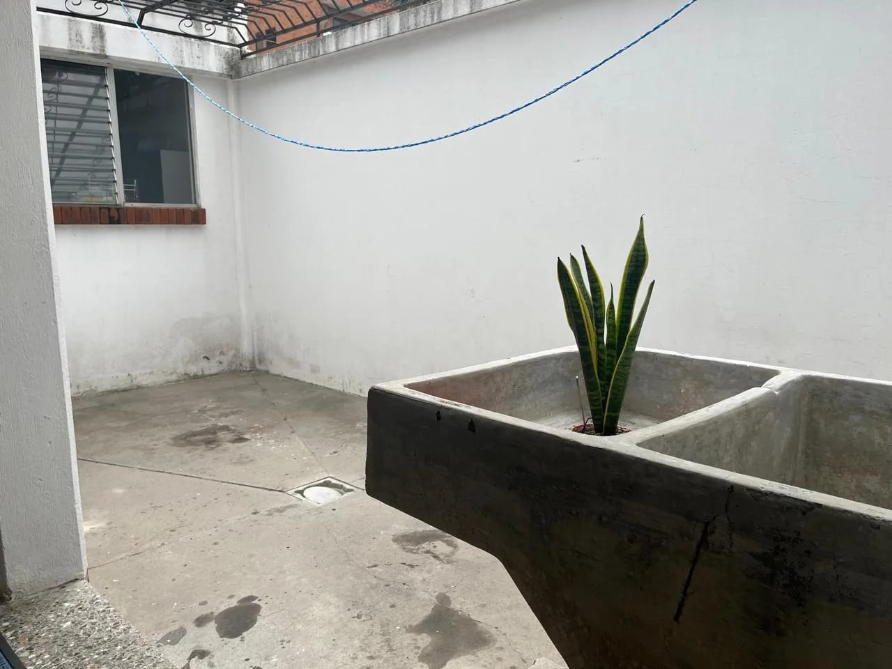 amplia casa en zona 10, para oficinas — Casa en Alquiler en Zona 10, Guatemala, Ciudad — foto 5 de 12