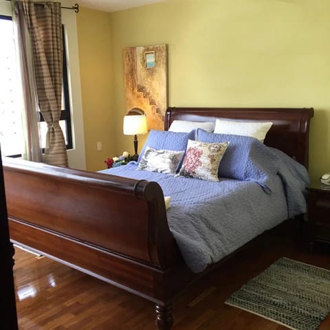 lindo apartamento amueblado en zona 10 — Apartamento en Alquiler en Altos de Santa Clara, Zona 10, Guatemala, Ciudad — foto 1 de 7