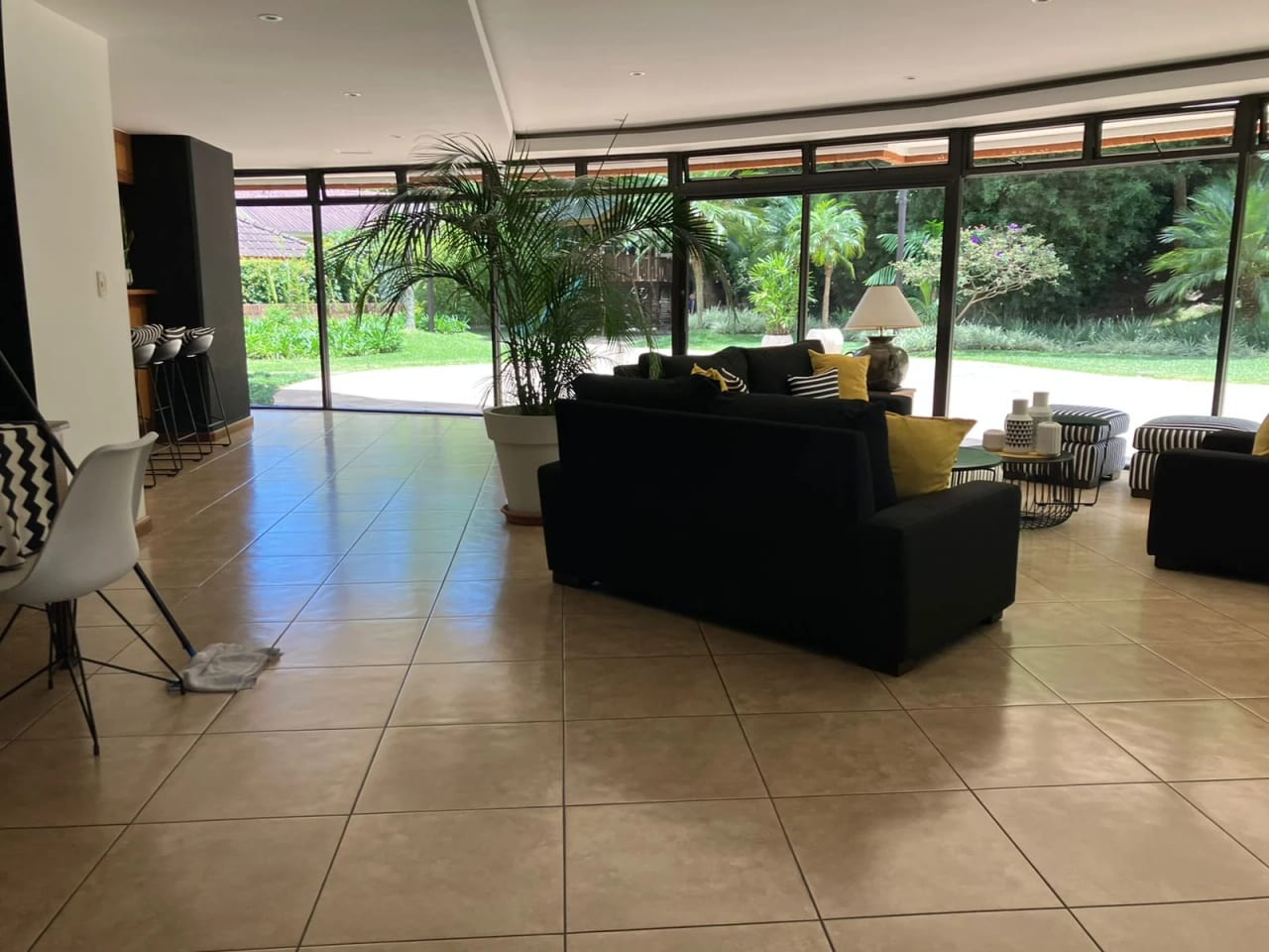 lindo apartamento en Edificio PIEMONTE ZONA 14 — Apartamento en Venta en Piemonte, Zona 14, Guatemala, Ciudad — foto 2 de 7