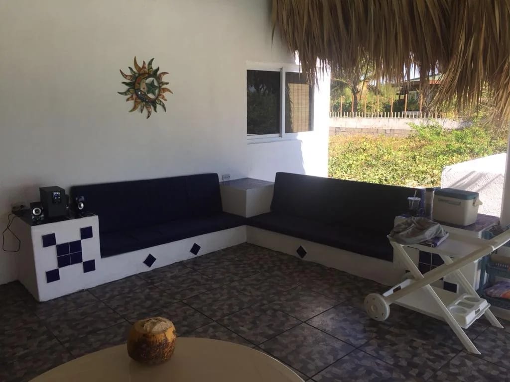Linda Casa de Descanso en Monterrico, con Orilla de Playa — Casa vacacional en Venta en Monterrico, Santa Rosa — foto 10 de 15