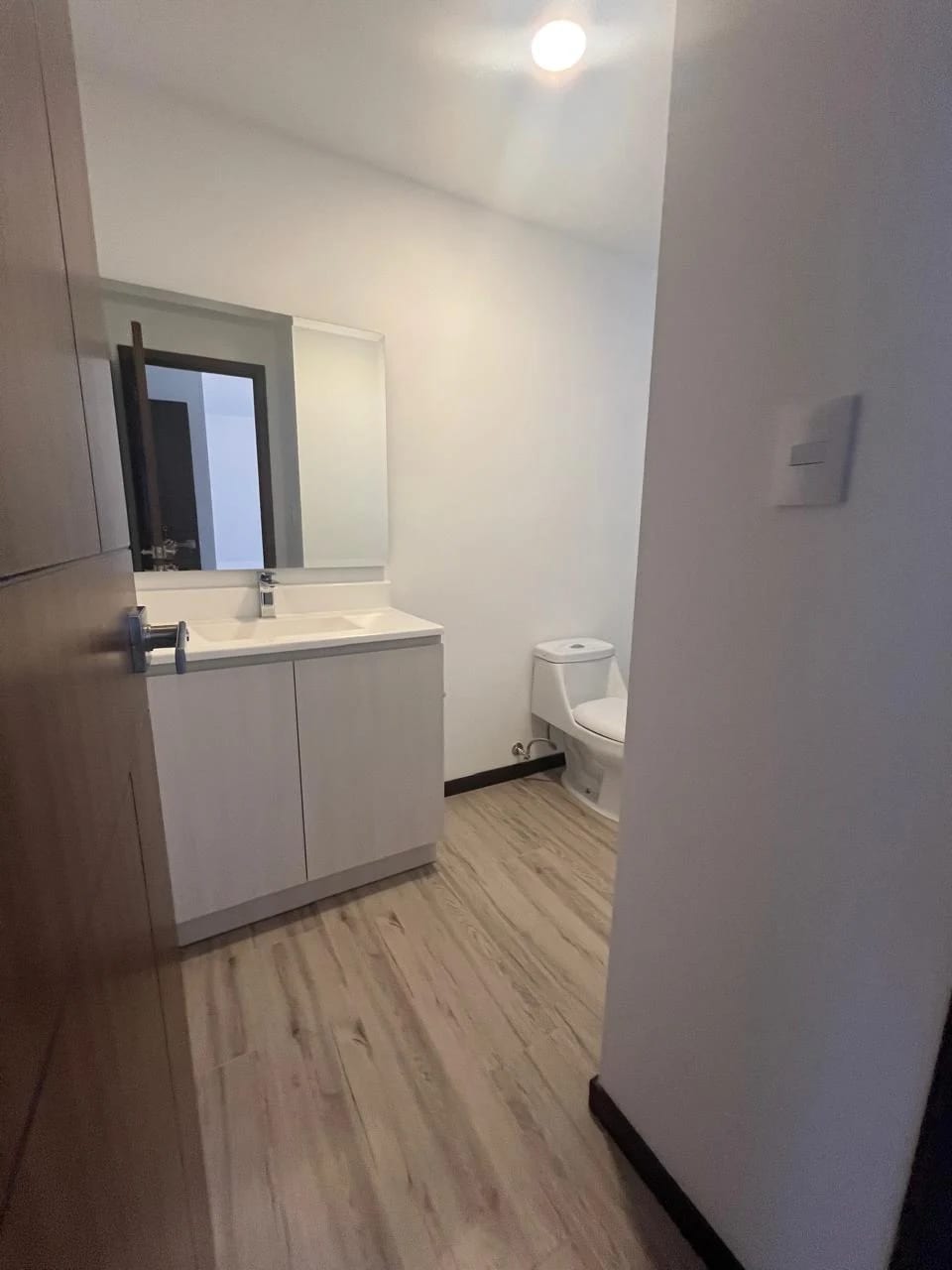 lindo apartamento de dos dormitorios para estrenar en NEO 2 — Apartamento en Alquiler en Neo Apartamentos, Zona 10, Guatemala, Ciudad — foto 14 de 17