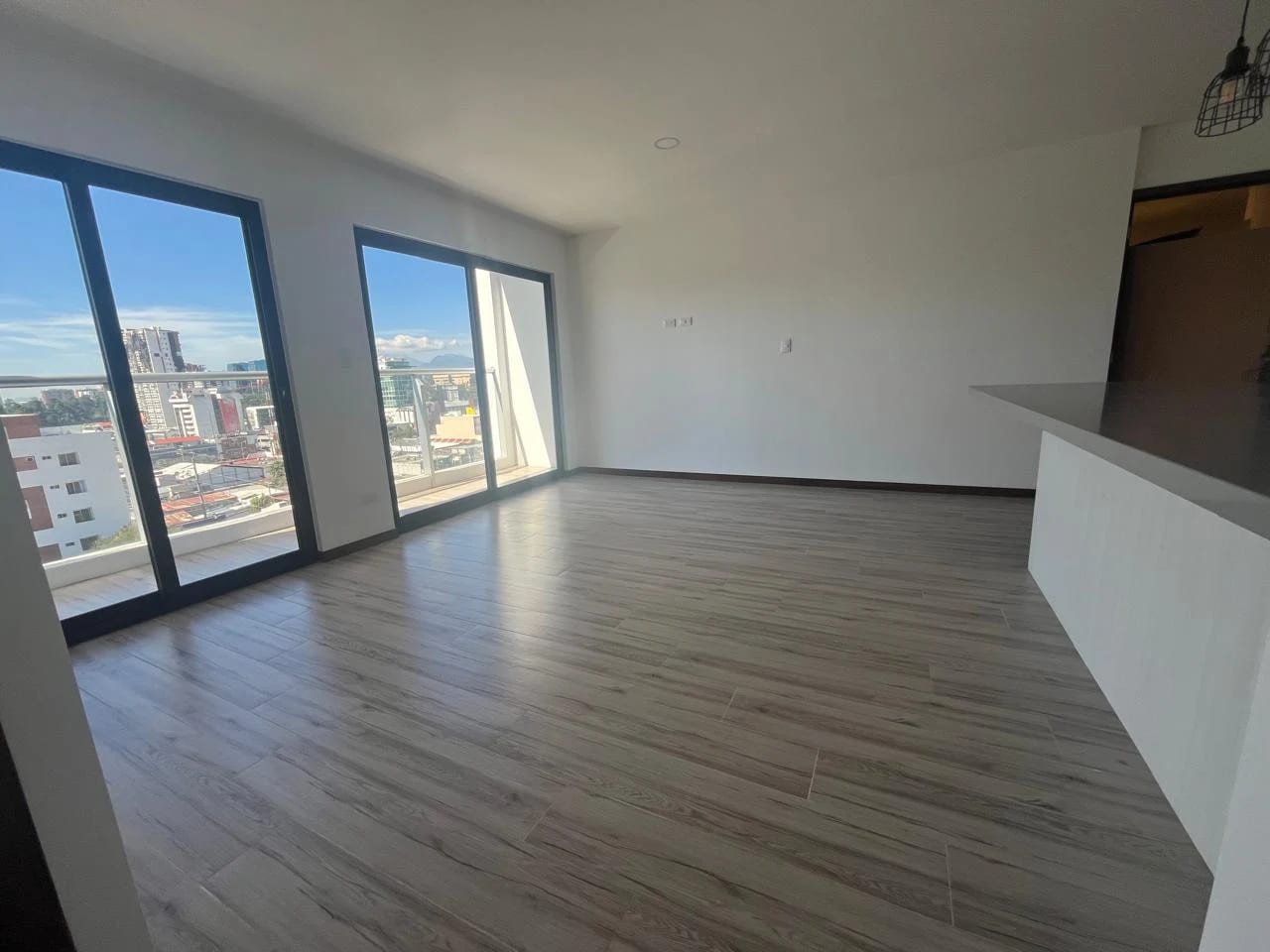 lindo apartamento de dos dormitorios para estrenar en NEO 2 — Apartamento en Alquiler en Neo Apartamentos, Zona 10, Guatemala, Ciudad — foto 16 de 17