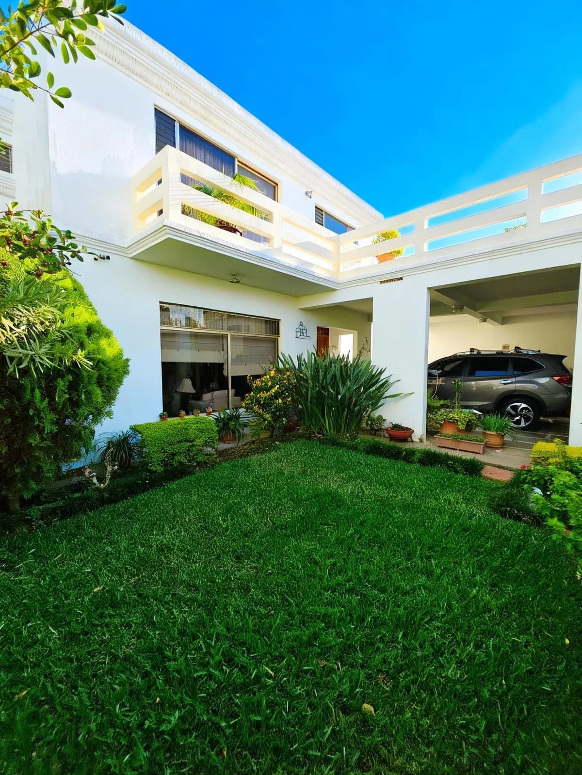 Casa en VENTA Col. Cotio Z.2 de MIXCO, a una cuadra Calzada Roosvelt — Casa en Venta en Zona 2 Mixco, Guatemala, Ciudad — foto 1 de 16