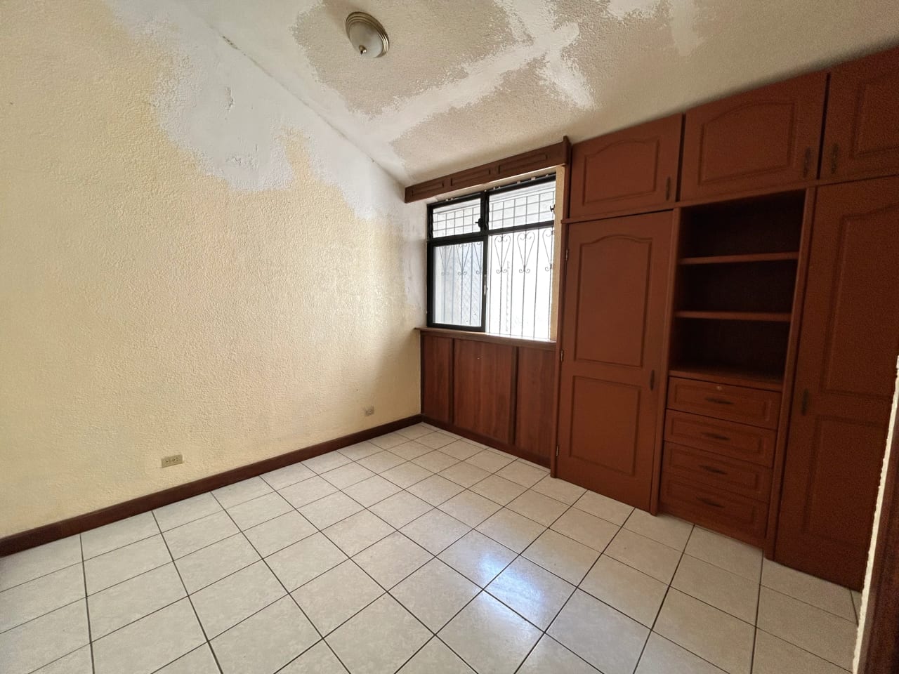 Casa en venta, Lomas de San Jacinto, Zona 10 de Mixco — Casa en Venta en Lomas de San Jacinto, Zona 10 Mixco, Guatemala, Ciudad — foto 9 de 17