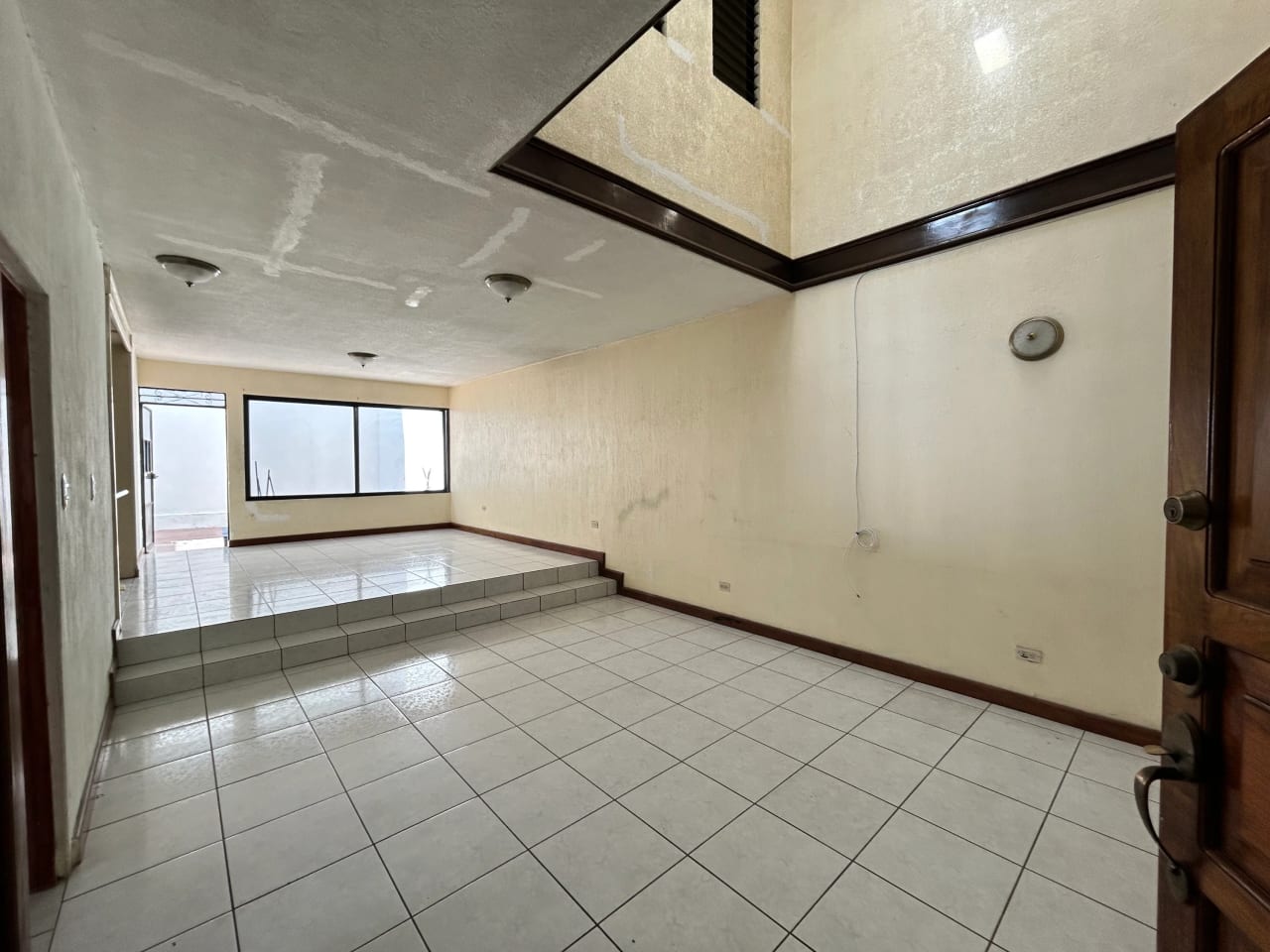 Casa en venta, Lomas de San Jacinto, Zona 10 de Mixco — Casa en Venta en Lomas de San Jacinto, Zona 10 Mixco, Guatemala, Ciudad — foto 11 de 17