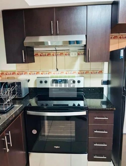 Apartamento de 3 habitaciones en zona 1, acceso fácil a comercios — Apartamento en Venta en Zona 1, Guatemala, Ciudad — foto 3 de 8