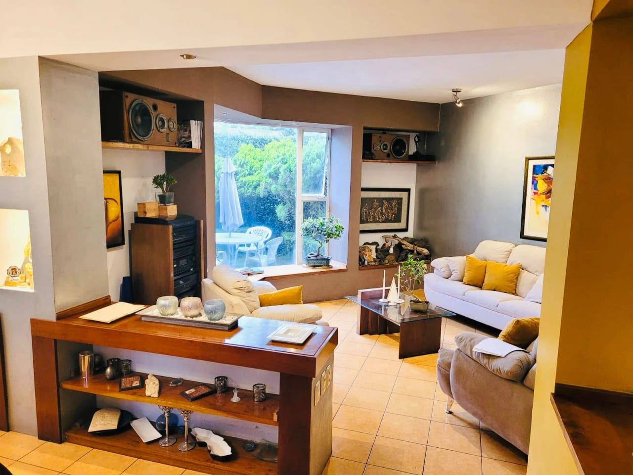 Hermosa casa con jardín en Km 19.5 San José Pinula, Condominio Los Manantiales — Casa en Venta en San José Pinula, Guatemala, Ciudad — foto 2 de 16