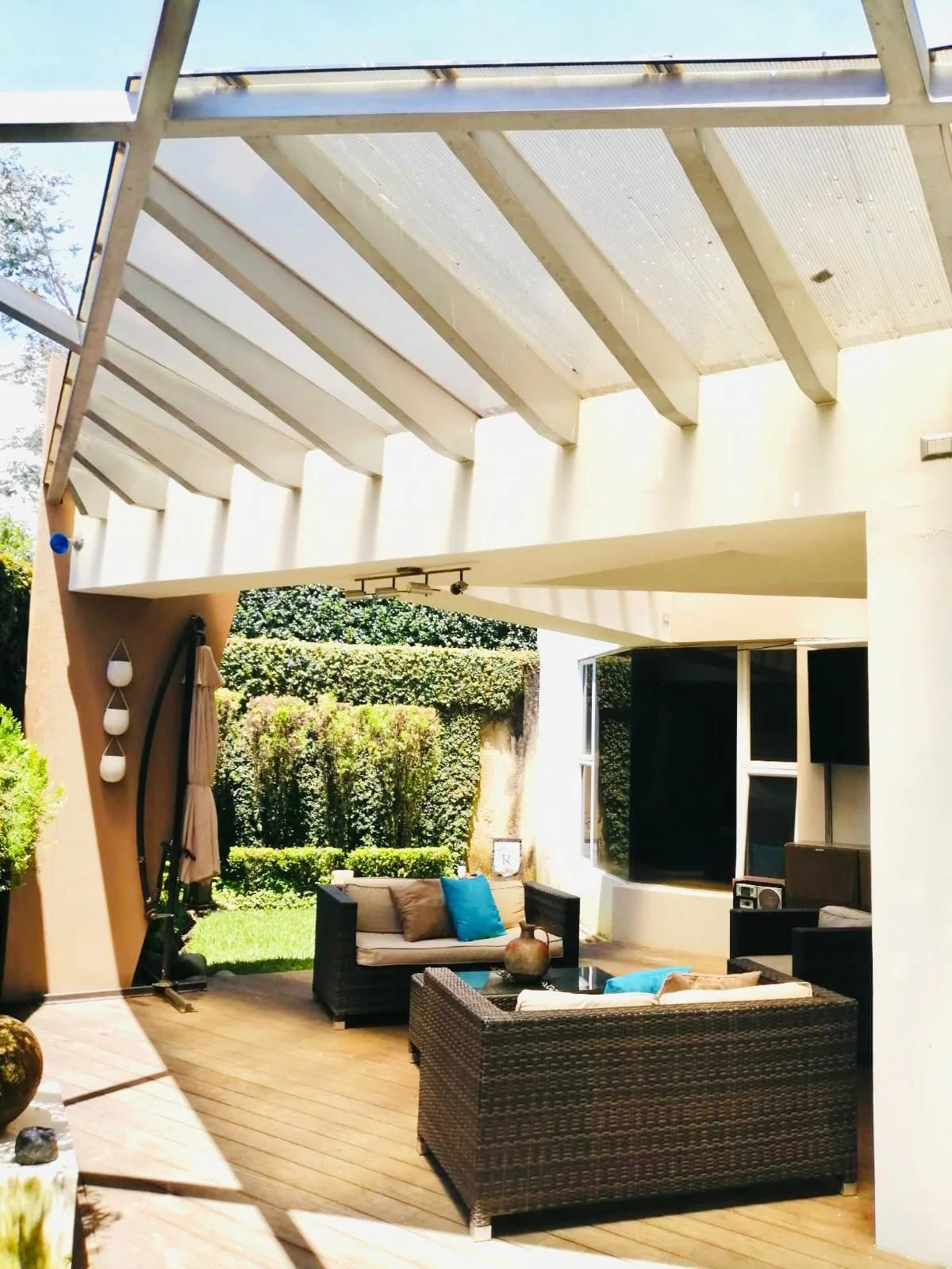 Hermosa casa con jardín en Km 19.5 San José Pinula, Condominio Los Manantiales — Casa en Venta en San José Pinula, Guatemala, Ciudad — foto 8 de 16