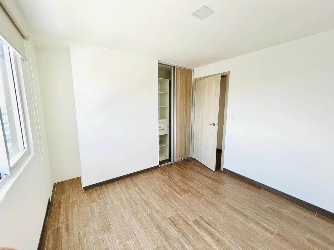 Apartamento de 3 dormitorios en alquiler en Zona 12 — Apartamento en Alquiler en Zona 12, Guatemala, Ciudad — foto 4 de 17