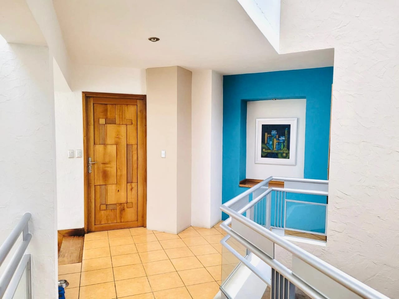 Amplia casa con jardín, bodega y cuarto de servicio en Km 19.5 a San José Pinula — Casa en Venta en San José Pinula, Guatemala, Ciudad — foto 12 de 16