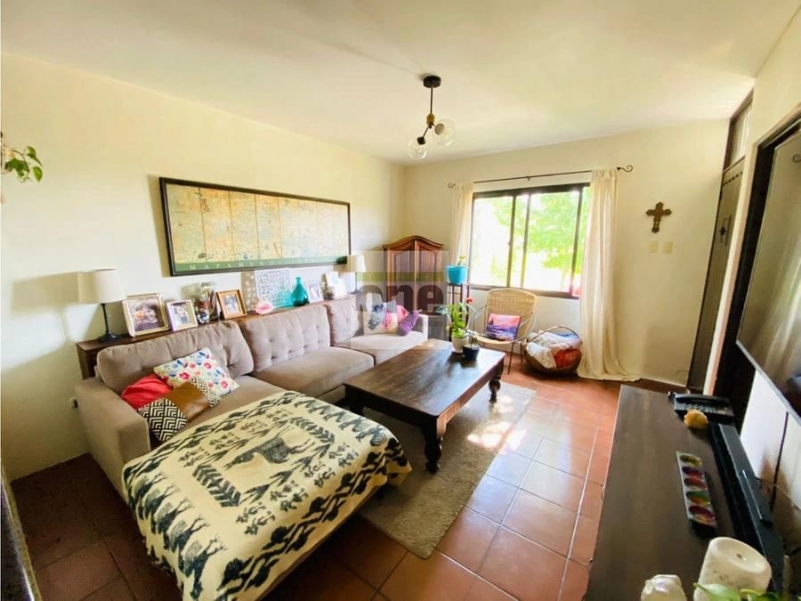 Linda casa con apartamento independiente en Km 25.5 La Fontana — Casa en Venta en Carretera a El Salvador, Guatemala, Ciudad — foto 9 de 15