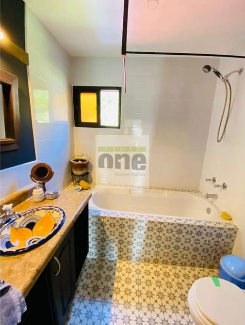 Linda casa con apartamento independiente en Km 25.5 La Fontana — Casa en Venta en Carretera a El Salvador, Guatemala, Ciudad — foto 14 de 15