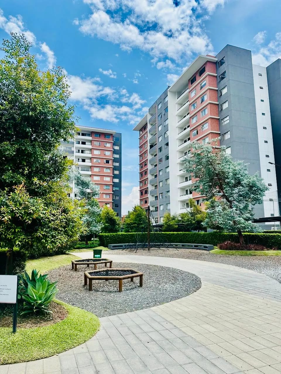 Apartamento en Nivel Alto en Venta en Zona 14, La Villa — Apartamento en Venta en Zona 14, Guatemala, Ciudad — foto 15 de 15