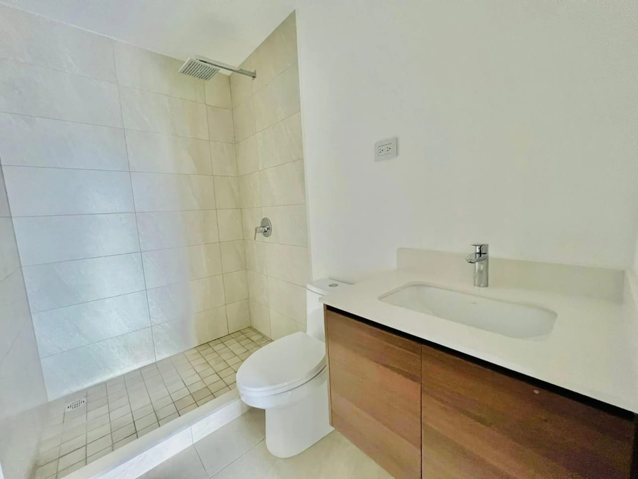 Ideal para inversión Airbnb, apartamento en venta en Zona 10 — Apartamento en Venta en Zona 10, Guatemala, Ciudad — foto 2 de 15