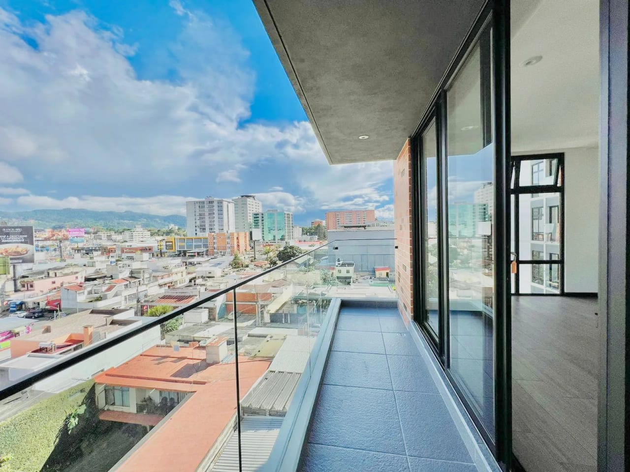 Ideal para inversión Airbnb, apartamento en venta en Zona 10 — Apartamento en Venta en Zona 10, Guatemala, Ciudad — foto 4 de 15
