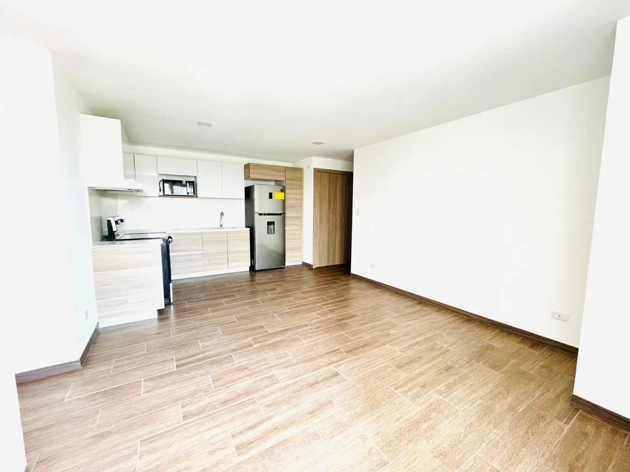 En alquiler Apartamento de 3 dormitorios en zona 12 — Apartamento en Alquiler en Zona 12, Guatemala, Ciudad — foto 2 de 15