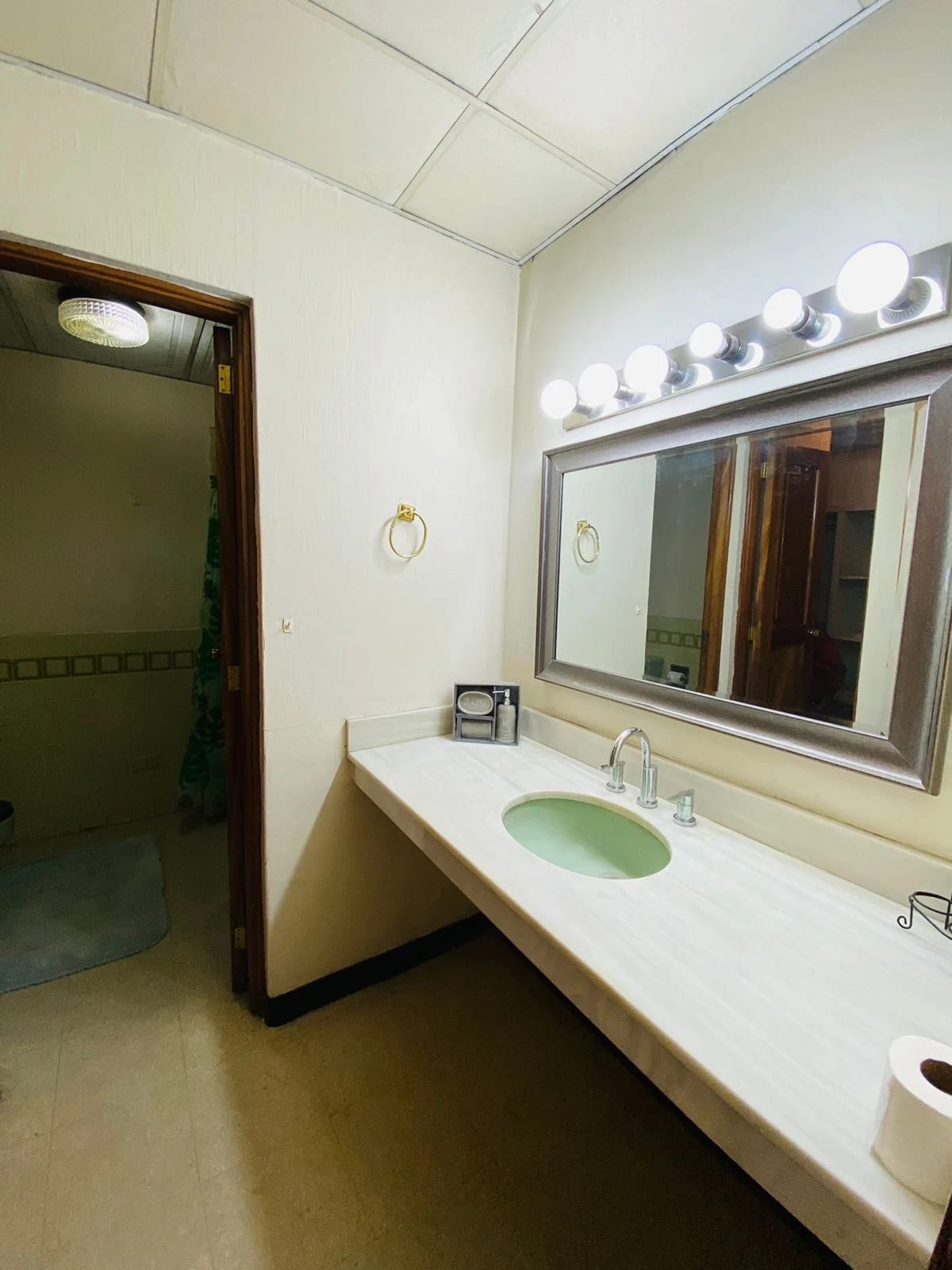 Alquiler Apartamento Amueblado Zona 10 – Excelente Ubicación — Apartamento en Alquiler en Zona 10, Guatemala, Ciudad — foto 7 de 14
