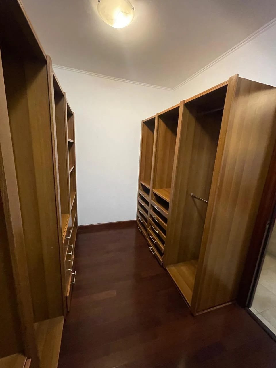 Apartamento de 2 Dormitorios 295 mts2 en TADEUS — Apartamento en Alquiler en Zona 14, Guatemala, Ciudad — foto 5 de 16
