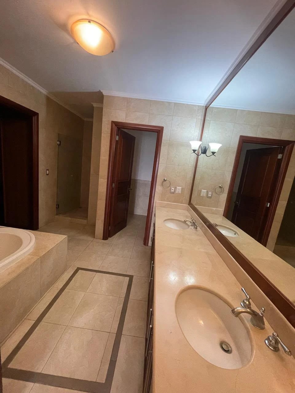 Apartamento de 2 dormitorios de 295 Mts. en zona 14 TADEUS — Apartamento en Alquiler en Zona 14, Guatemala, Ciudad — foto 16 de 16