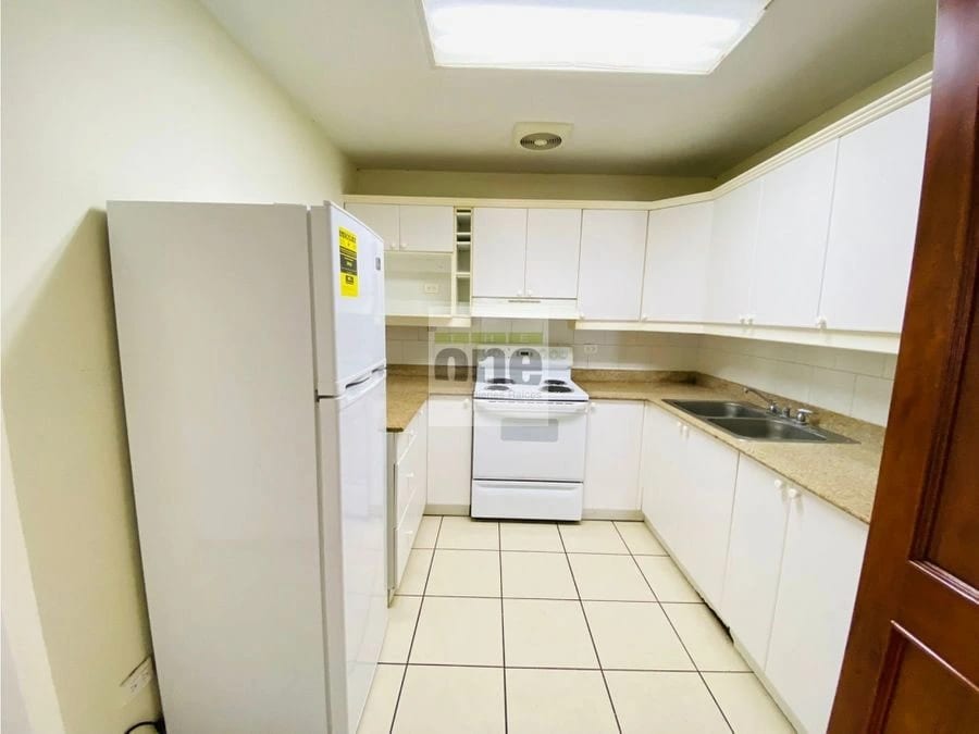 En venta Apartamento de 2 dormitorios, cuarto de servicio en zona 10 — Apartamento en Venta en Zona 10, Guatemala, Ciudad — foto 9 de 13