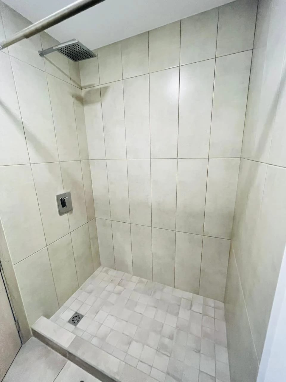 Apartamento de 3 dormitorios en Zona 12 — Apartamento en Alquiler en Zona 12, Guatemala, Ciudad — foto 8 de 15