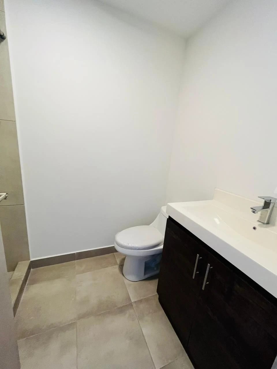 Apartamento de 3 dormitorios en Zona 12 — Apartamento en Alquiler en Zona 12, Guatemala, Ciudad — foto 14 de 15