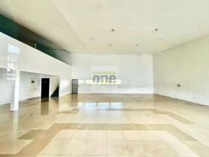 Zona 10 Local en Plaza Comercial de 338 mts2 — Local en Alquiler en Zona 10, Guatemala, Ciudad — foto 1 de 4