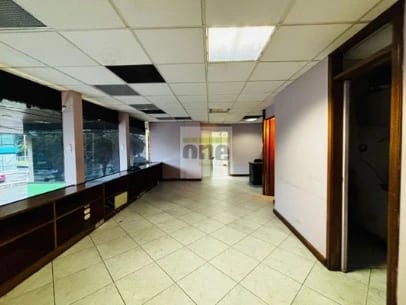 Zona 10 Oficina de 215 Metros sobre Avenida Reforma En Alquiler — Oficina en Alquiler en Zona 10, Guatemala, Ciudad — foto 1 de 5