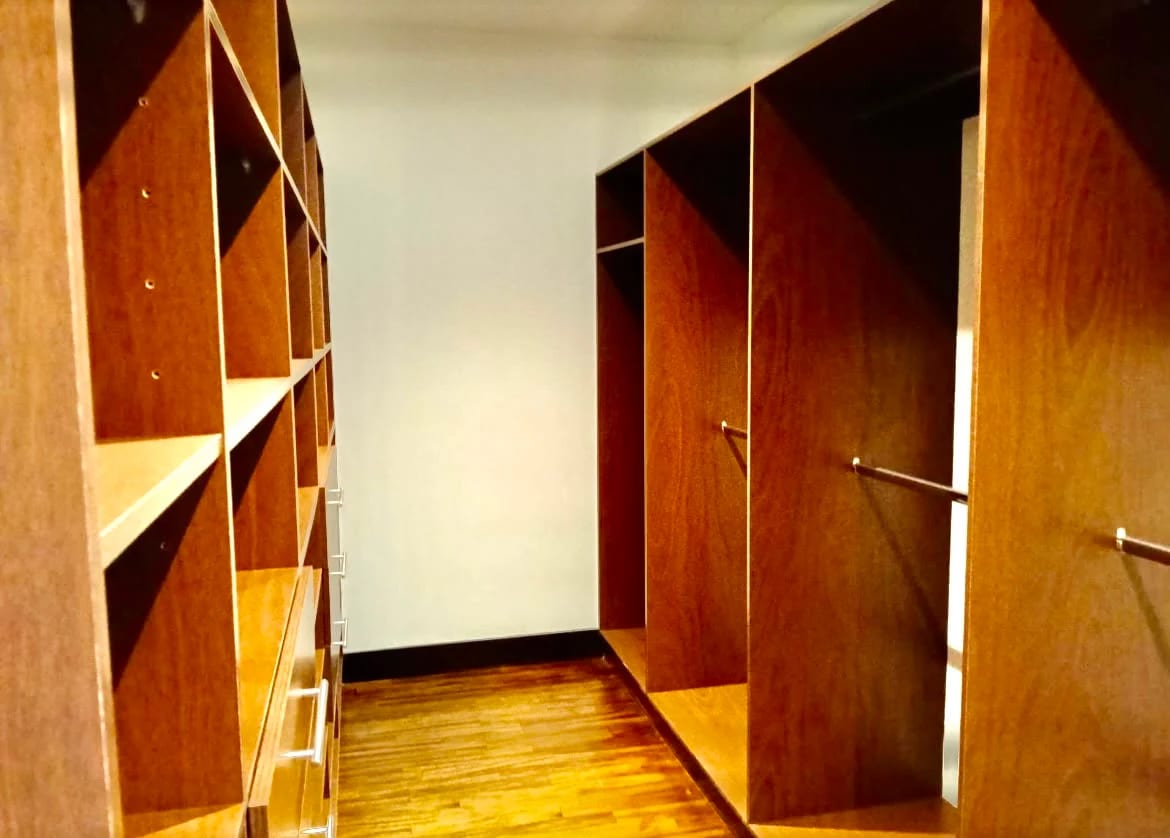 Apartamento de 4 habitaciones en zona 14 — Apartamento en Alquiler en Zona 14, Guatemala, Ciudad — foto 3 de 10