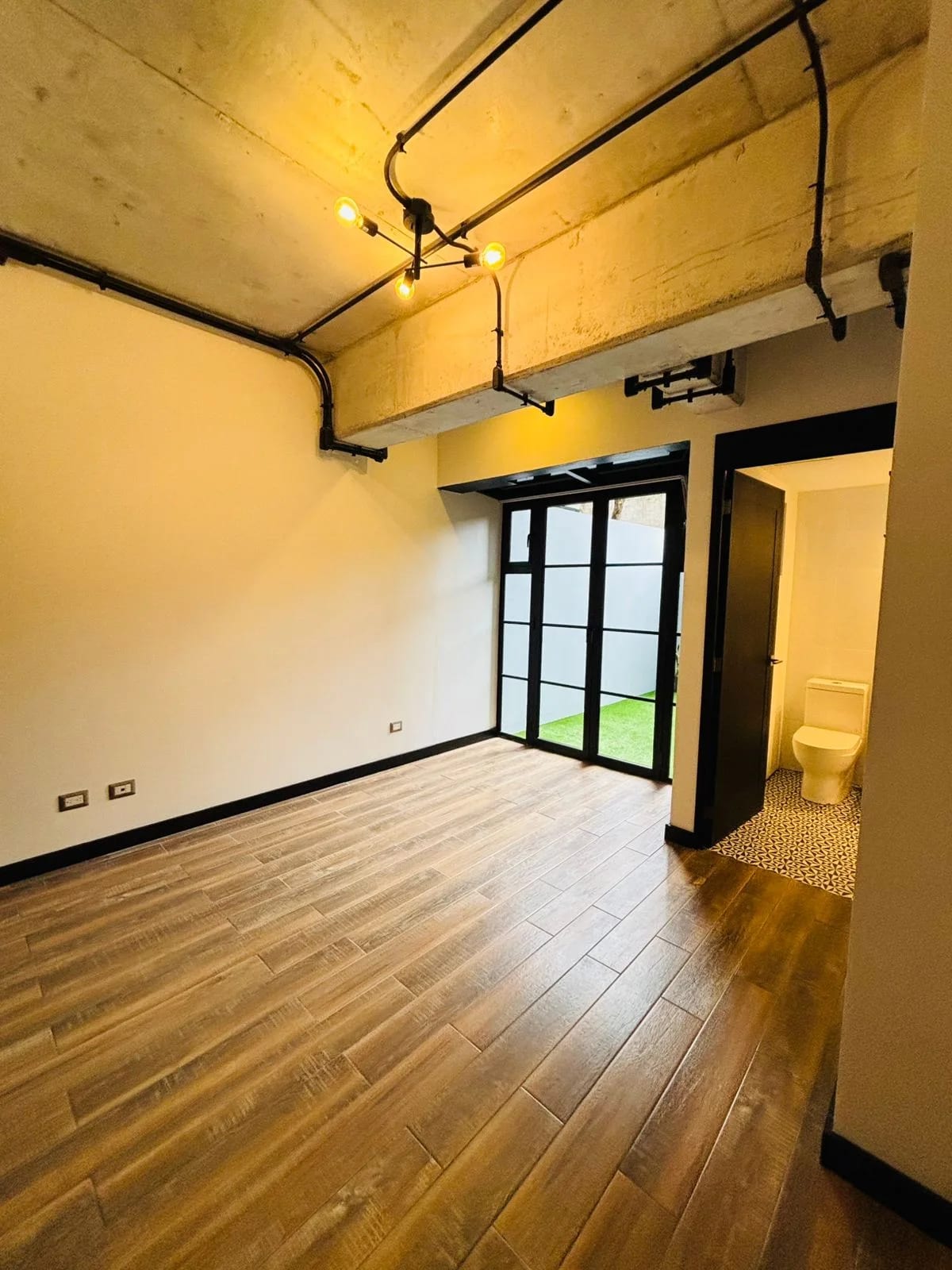 Lindo apartamento de 2 dormitorios en 1er. Nivel Zona 14 — Apartamento en Alquiler en Zona 14, Guatemala, Ciudad — foto 3 de 12