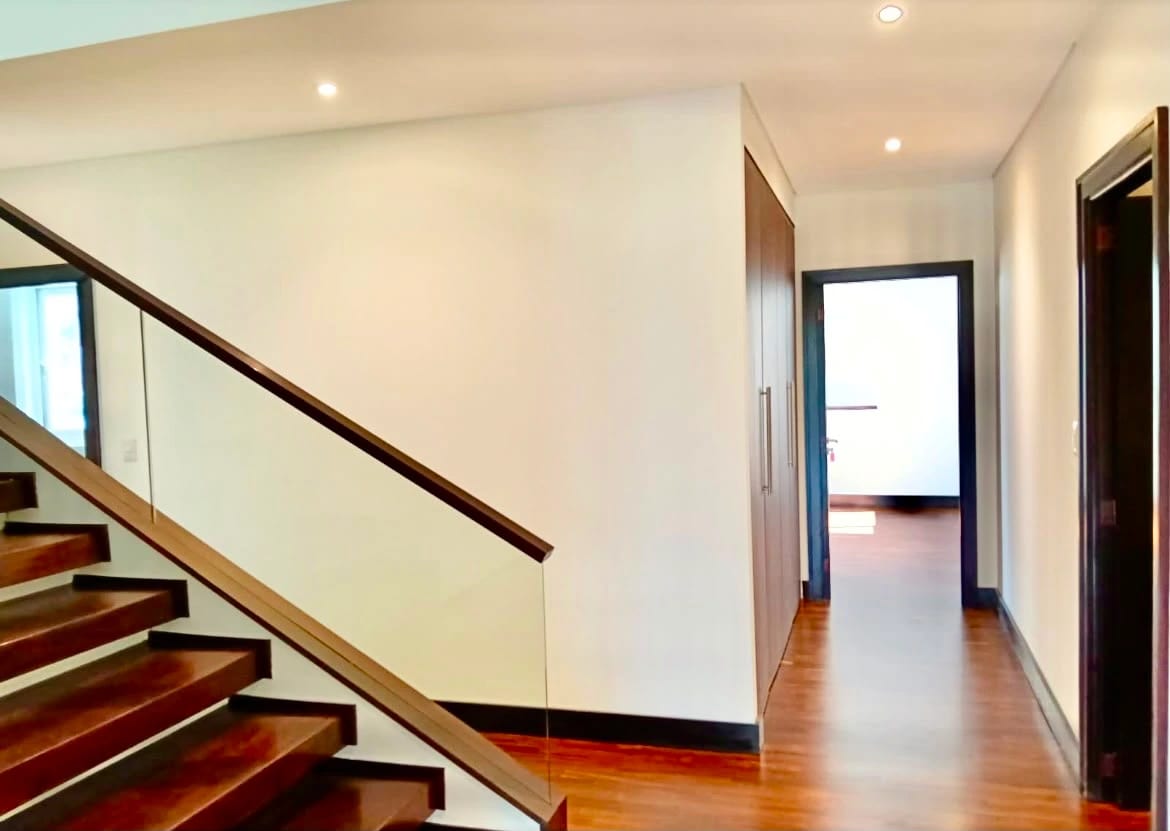 Lindo apartamento de 452 mts. con 4 habitaciones en zona 14 — Apartamento en Alquiler en Zona 14, Guatemala, Ciudad — foto 1 de 8