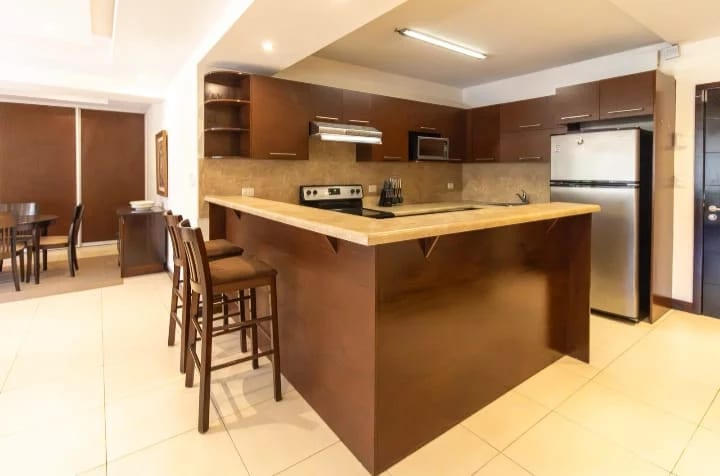 Apartamento Amueblado y equipado en Alquiler en Zona 14 — Apartamento en Alquiler en Zona 14, Guatemala, Ciudad — foto 5 de 10