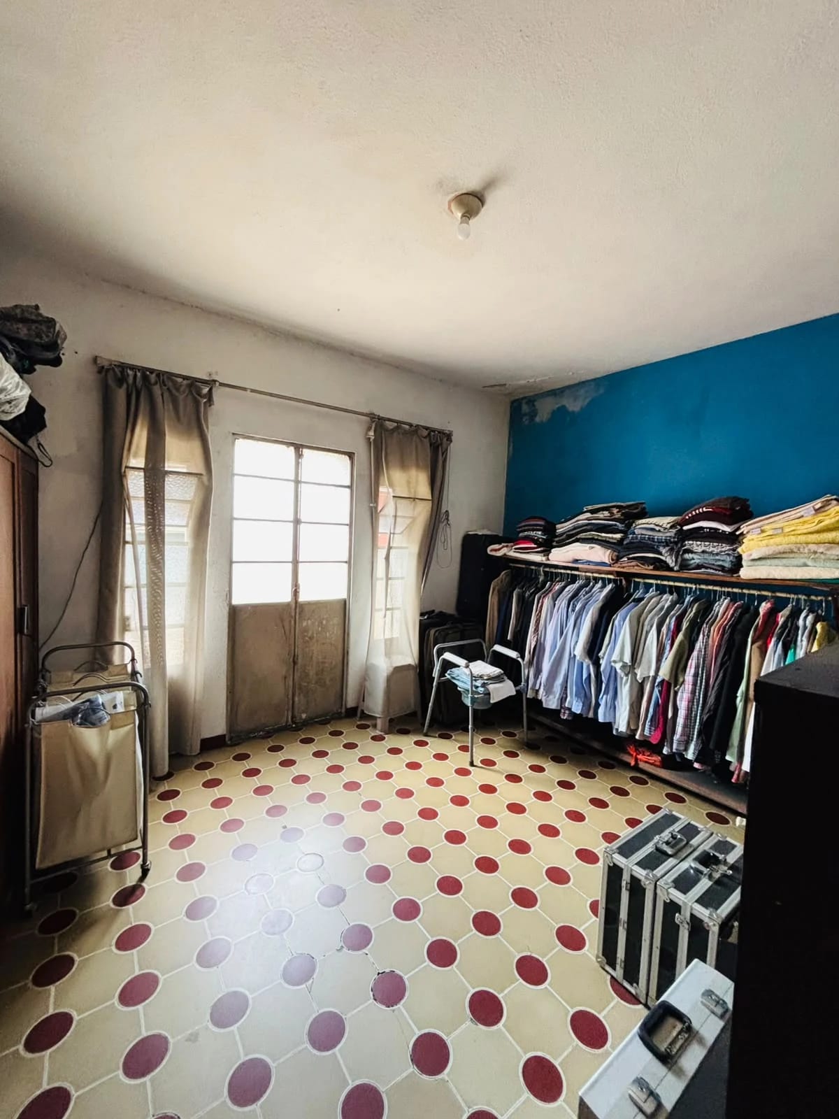 Amplia casa de 4 dormitorios en venta - ZONA 1 — Casa en Venta en Zona 1, Guatemala, Ciudad — foto 6 de 16