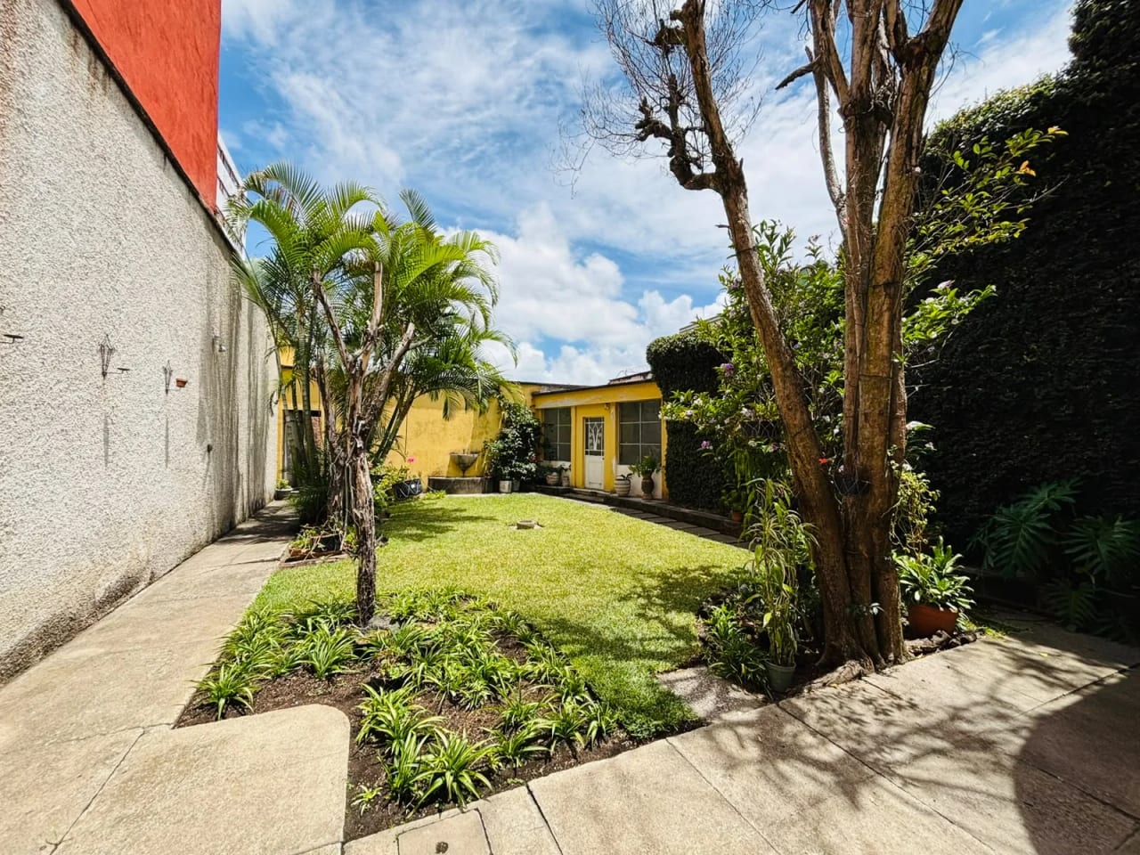 Amplia casa de 4 dormitorios en venta - ZONA 1 — Casa en Venta en Zona 1, Guatemala, Ciudad — foto 14 de 16