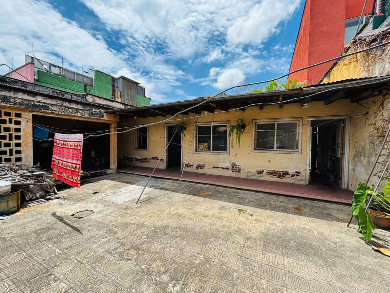 Amplia casa de 4 dormitorios en venta - ZONA 1 — Casa en Venta en Zona 1, Guatemala, Ciudad — foto 16 de 16