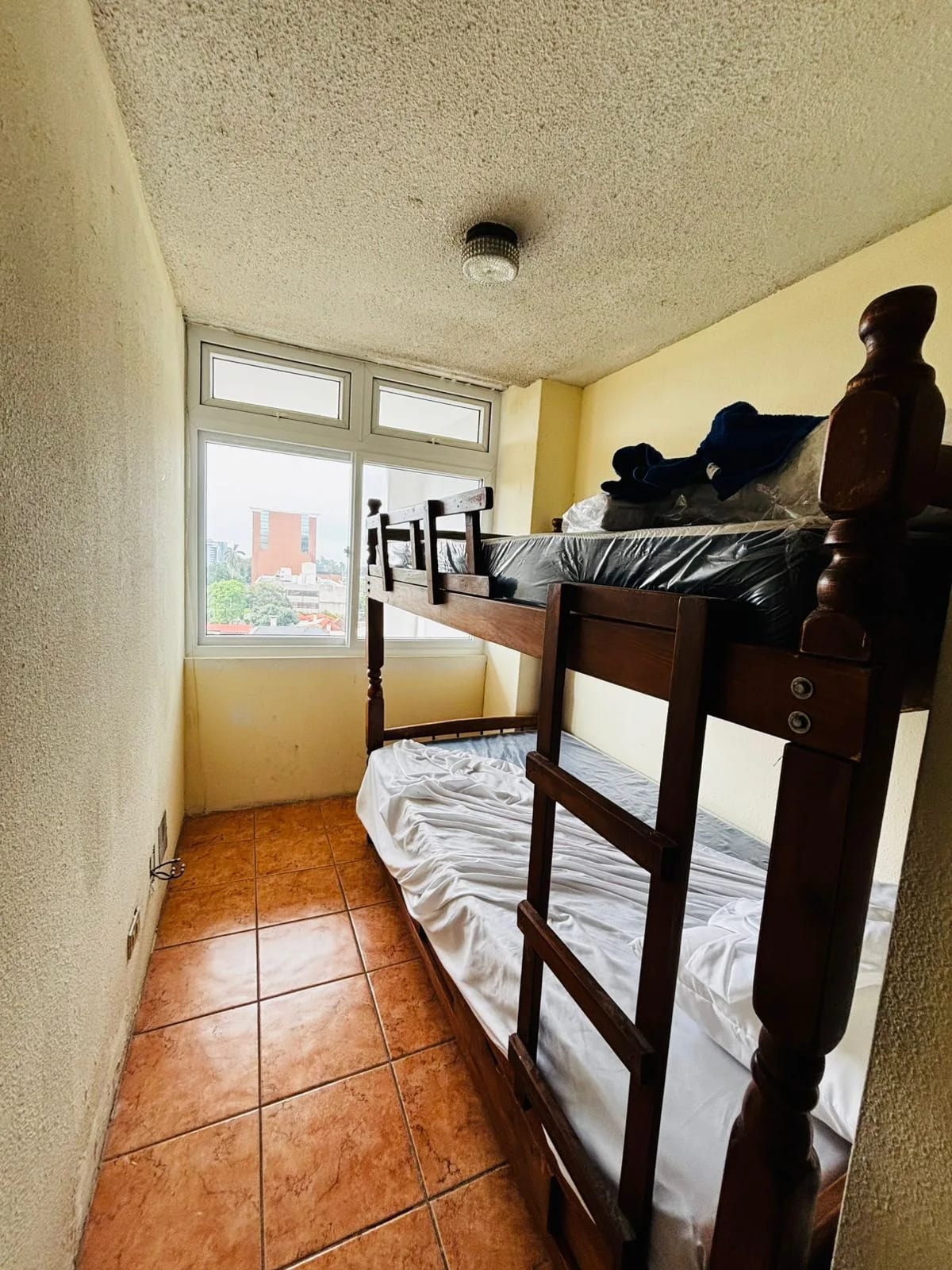 Amplio Apartamento en Alquiler en Avenida Reforma Zona 10 — Apartamento en Alquiler en Zona 10, Guatemala, Ciudad — foto 15 de 17