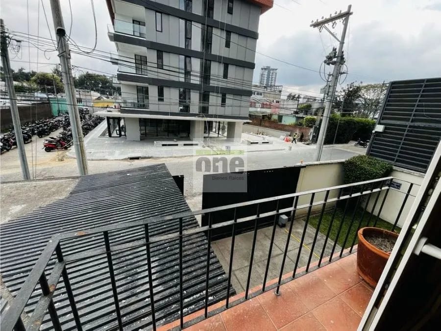Apartamento con balcón en alquiler en zona 15, Colonia El Maestro — Apartamento en Alquiler en Zona 15, Guatemala, Ciudad — foto 2 de 12