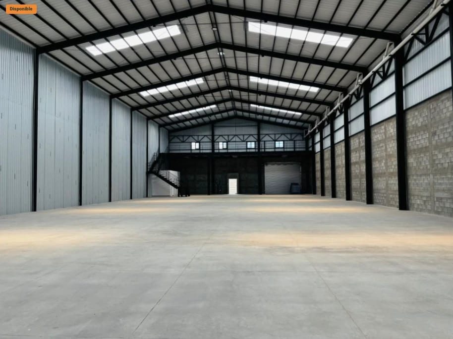 Alquilo Bodega de 1,000 Metros en Villa nueva boulevard reformadores — Bodega / Ofibodega en Alquiler en Villa Nueva, Guatemala, Ciudad — foto 3 de 10