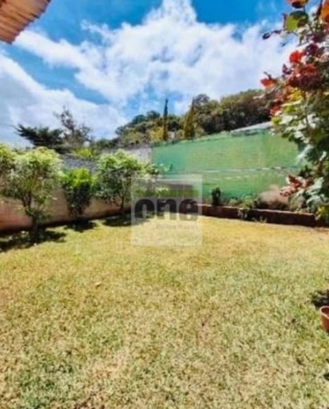 Valles de San Cristobal Casa en Venta de 2 dormitorios — Casa en Venta en Zona 8 Mixco, Guatemala, Ciudad — foto 1 de 4