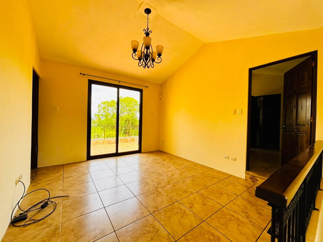 Casa Condominio Real del Campo Km 25 Carretera a Santa Elena Barillas — Casa en Venta en Carretera a El Salvador, Guatemala, Ciudad — foto 13 de 16