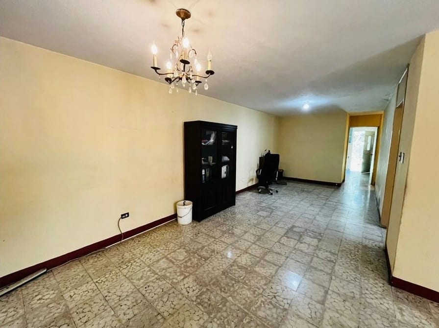 Amplia Casa en venta zona 6, cercana a CC Megaseis y Col El Quintanal — Casa en Venta en Zona 6, Guatemala, Ciudad — foto 6 de 7