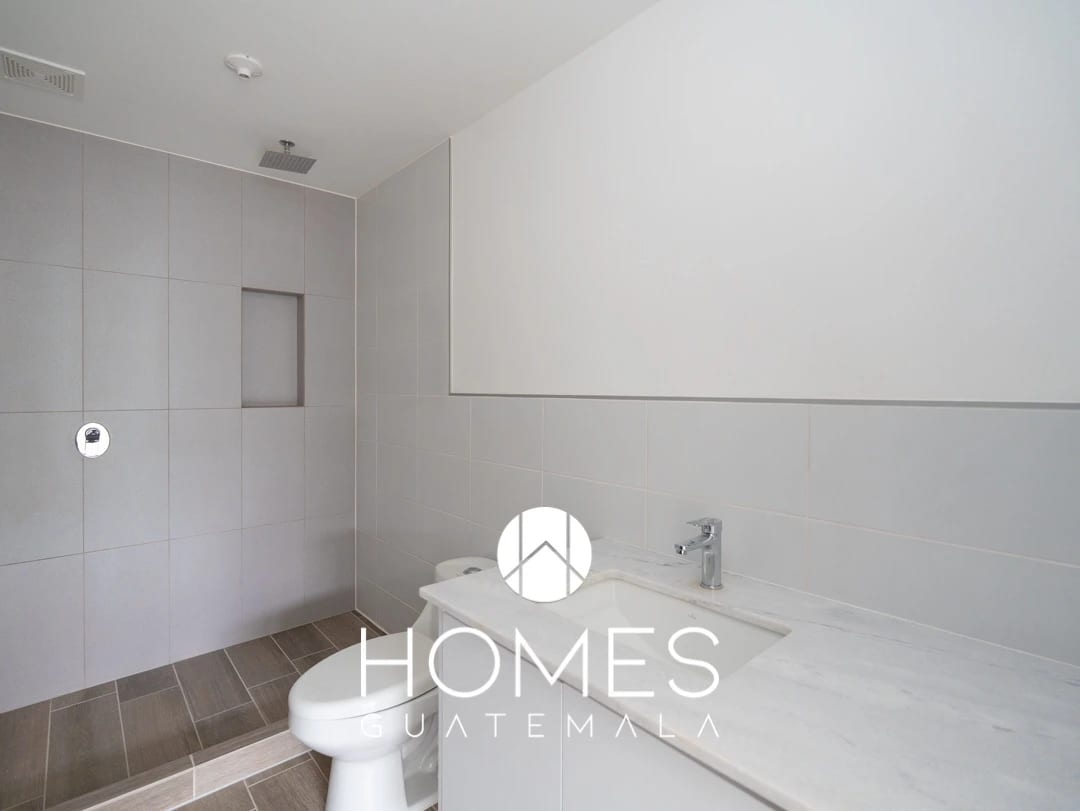 Apartamento con amplio jardín en Venta, Zona 14 La Villa. — Apartamento en Venta en Zona 14, Guatemala, Ciudad — foto 9 de 17