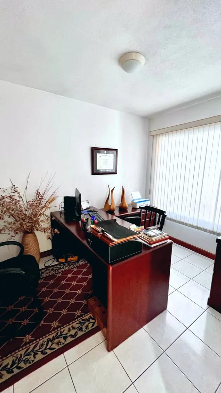 CASA EN VENTA ÁREA RESIDENCIAL - FUERA DE GARITA - SAN LÁZARO ZONA 15 — Casa en Venta en Zona 15, Guatemala, Ciudad — foto 5 de 9