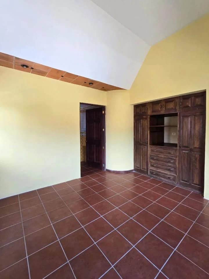 CASA EN ALQUILER VILLAS DE DOÑA RAQUEL KM. 18.5 CARRETERA A EL SALVADOR — Casa en Alquiler en Carretera a El Salvador, Guatemala, Ciudad — foto 12 de 16