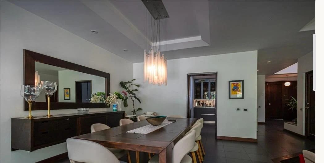 CASA DE ESQUINA EN VENTA - DENTRO DE CONDOMINIO - VISTA HERMOSA II ZONA 15 — Casa en Venta en Zona 15, Guatemala, Ciudad — foto 2 de 13