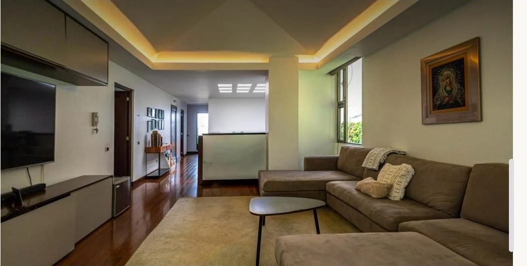 CASA DE ESQUINA EN VENTA - DENTRO DE CONDOMINIO - VISTA HERMOSA II ZONA 15 — Casa en Venta en Zona 15, Guatemala, Ciudad — foto 8 de 13