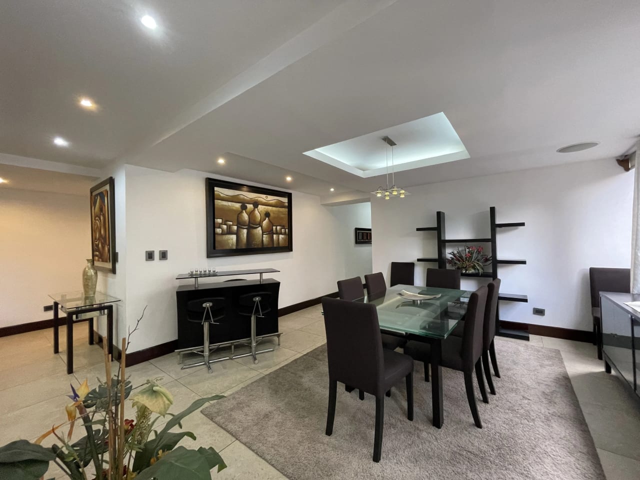 Apartamento en Alquiler o Venta - Moradas del Acueducto Zona 10 — Apartamento en Venta en Zona 10, Guatemala, Ciudad — foto 7 de 17