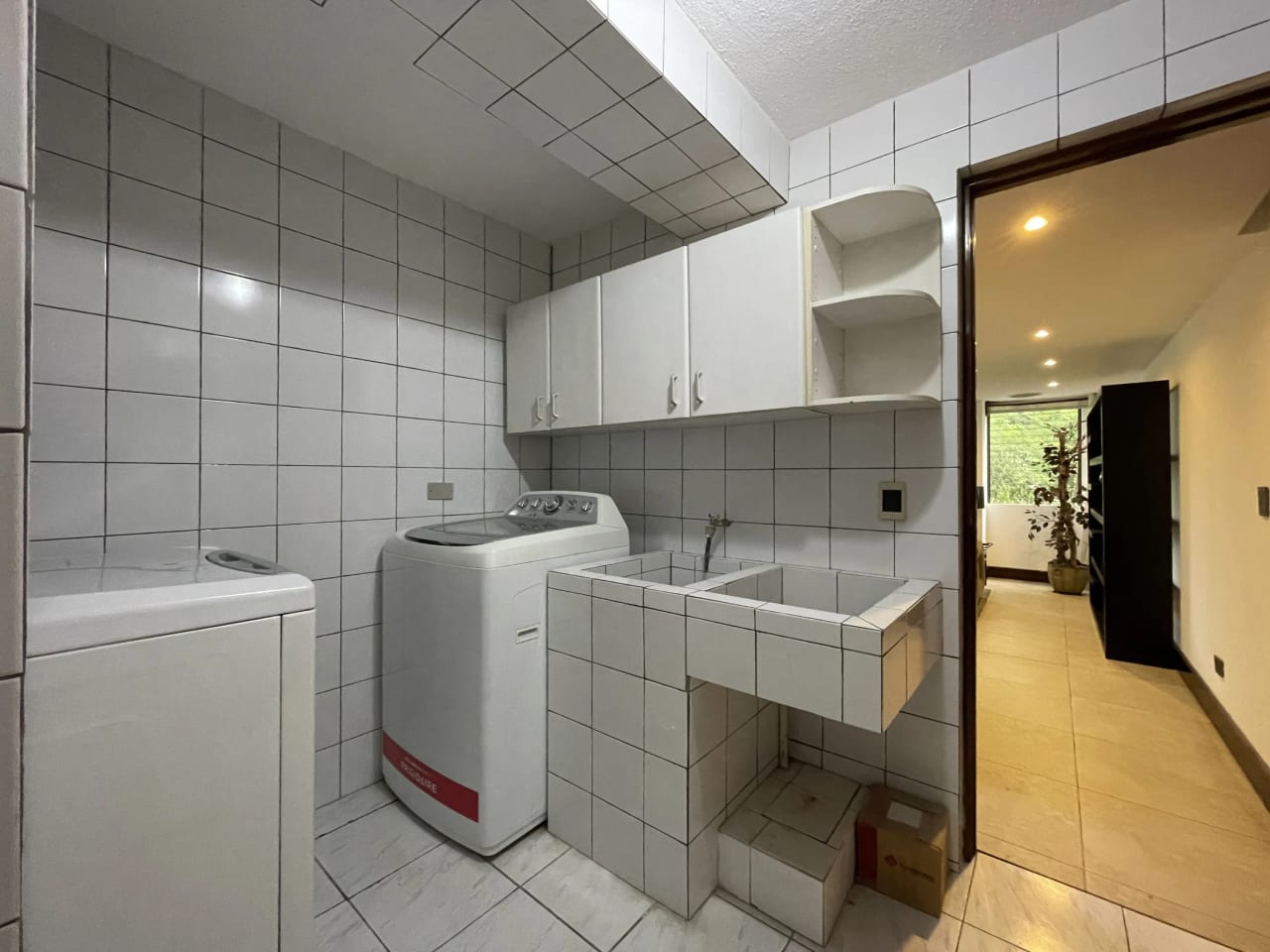 Apartamento en Alquiler o Venta - Moradas del Acueducto Zona 10 — Apartamento en Venta en Zona 10, Guatemala, Ciudad — foto 10 de 17